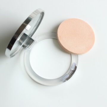 Next to Nothing Stay-Matte Universal Powder